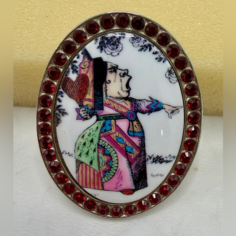 Tarina Tarantino Alice in Wonderland Queen of Hearts Oval Belt Buckle NEW